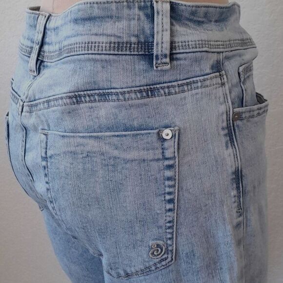 Indigo Rein Stone wash jeans - Picture 9 of 15